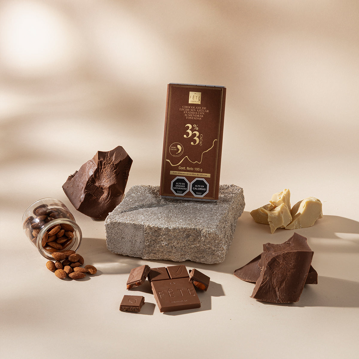 Barra Leche almendra 33% cacao sin azúcar añadida 100 g